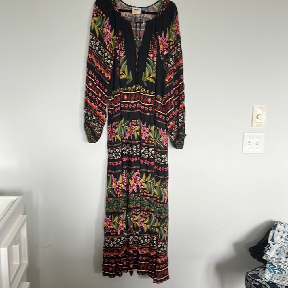 Farm rio long sleeve maxi dress. Xl. Flowy & flattering.  Black floral. Tie neck